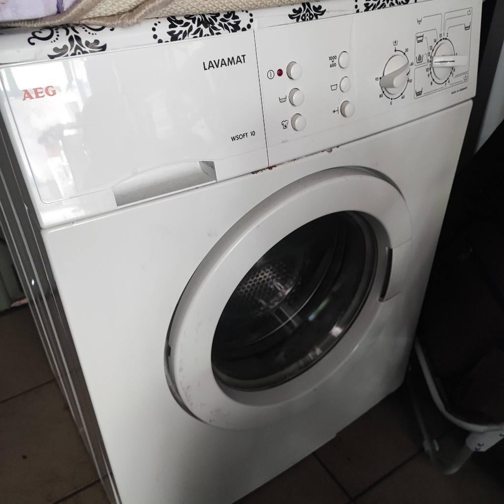 Aeg, 8 à 10 kg, Enlèvement, Comme neuf, Chargeur frontal
