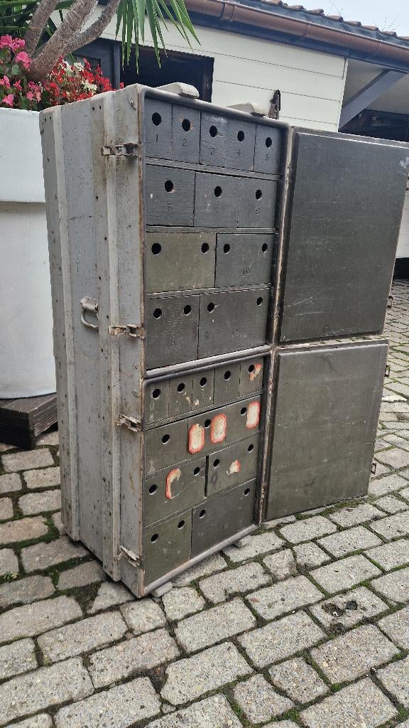 Militaire kist/kast, leuke eyecatcher!, Ophalen