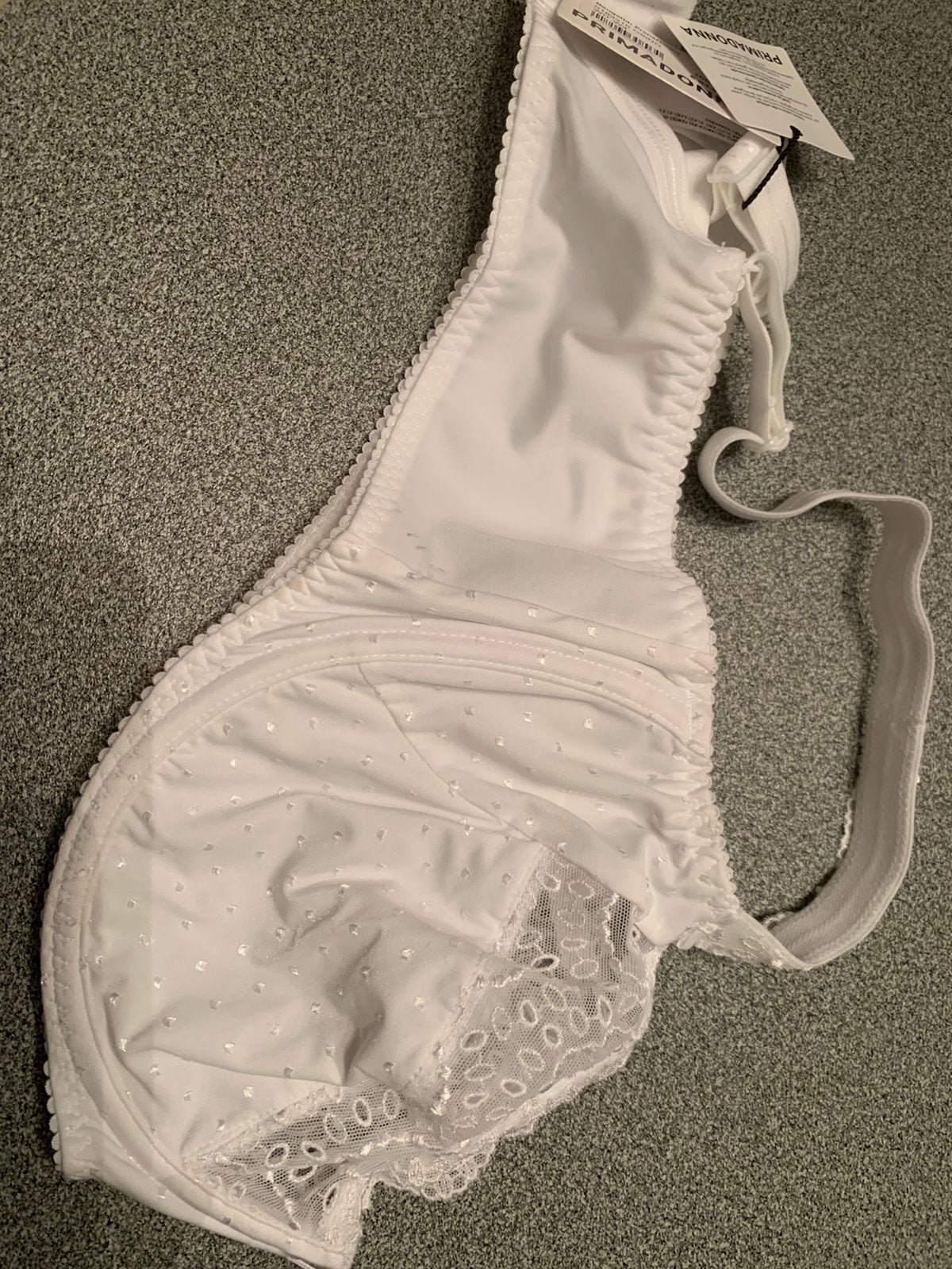 soutien-gorge, Enlèvement ou Envoi