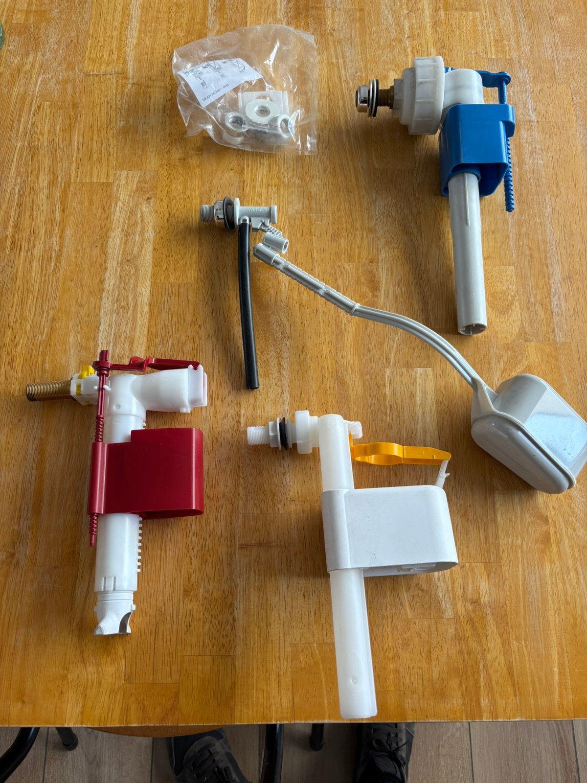 4x vlotter systeem voor toilet (verschillende merken), Bricolage & Construction, Sanitaire, Enlèvement, Comme neuf, Toilettes