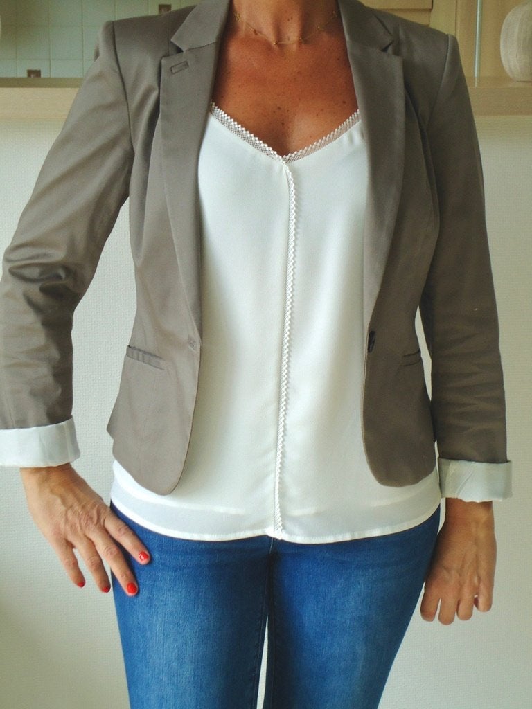 Blazer taupe, Kleding | Dames, Jasjes, Kostuums en Pakken, Ophalen of Verzenden, Zo goed als nieuw, Maat 36 (S)