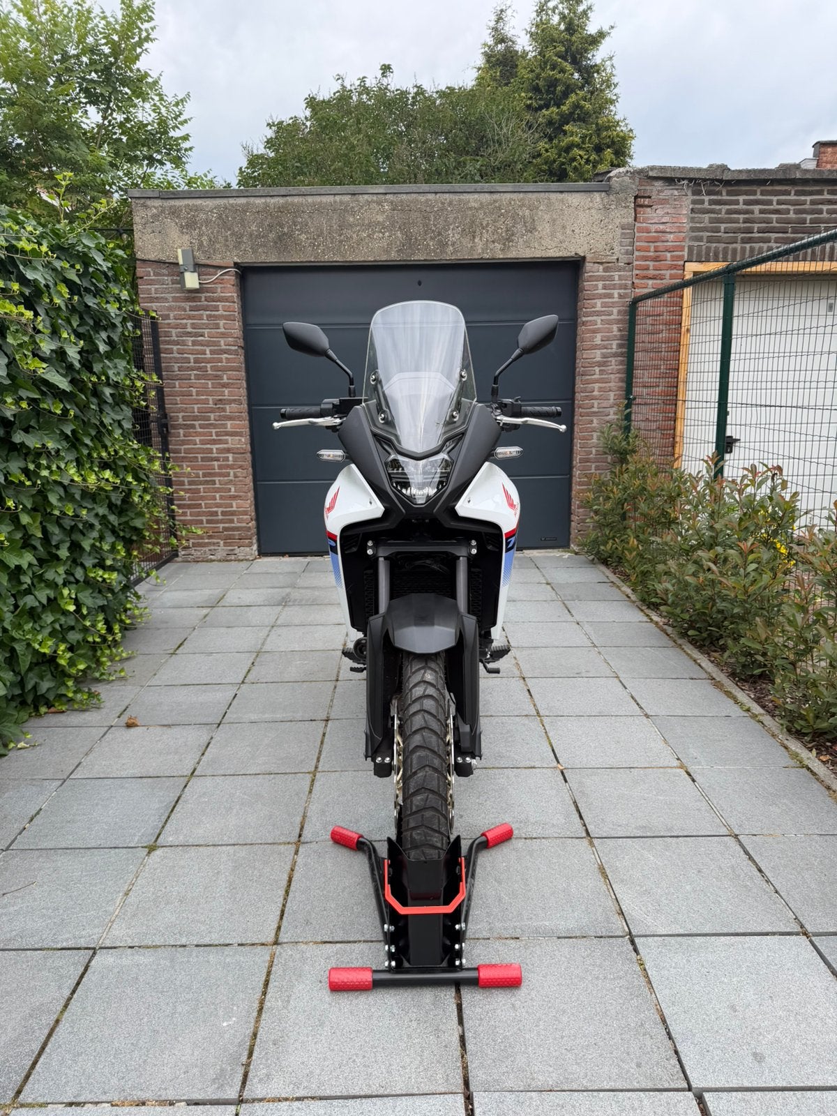 Honda XL750 Transalp - Seulement 3 130 km - Parfait état ! ️, Motos, Permis Moto A, Occasion, Plus de 35 kW, 2 cylindres