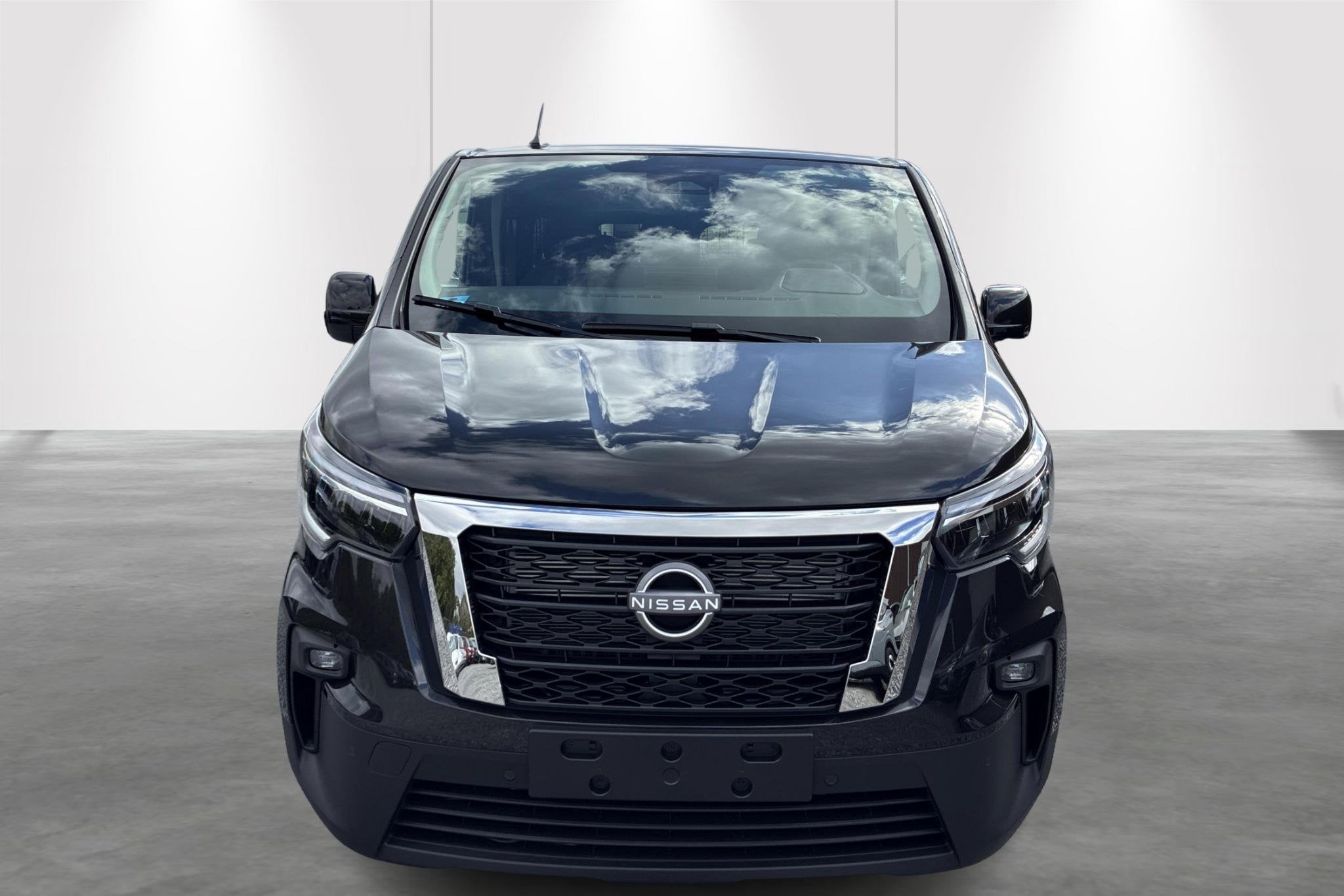 Nissan Primastar L1H1 2.0 dCi 150 Tekna 3.0T aut. Nieuwe wag, Auto's, 186 g/km, Stof, 4 cilinders, Zwart