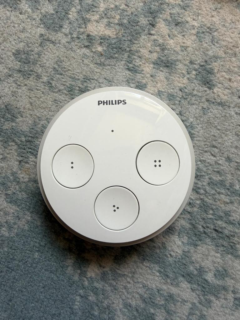 Philips Hue multifunctionele schakelaar, Ophalen of Verzenden, Zo goed als nieuw