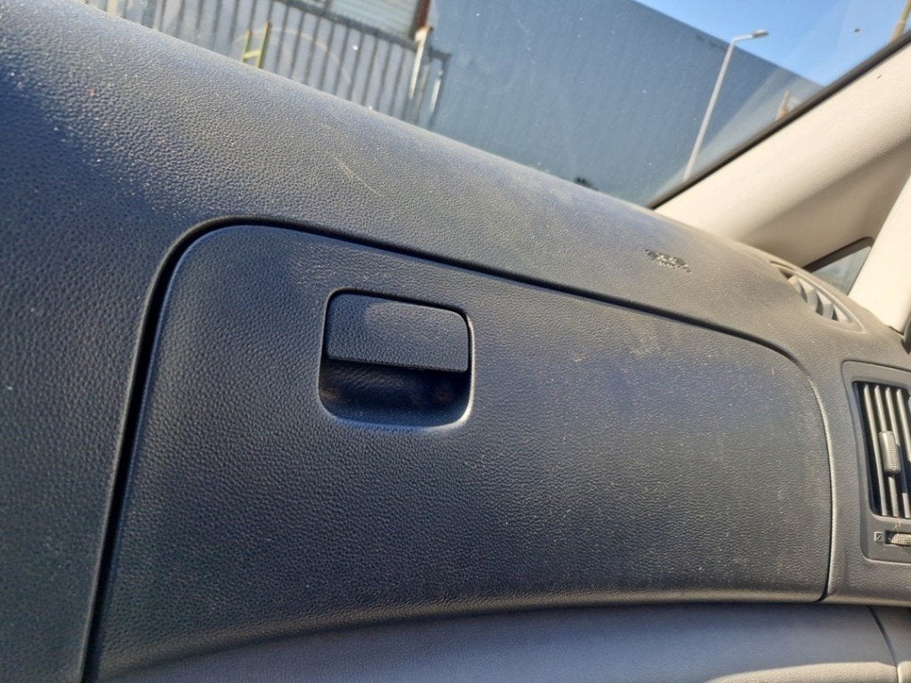COMPARTIMENT A GANTS Hyundai H-300 (01-2008/-), Hyundai Motor Deutschland GmbH, Kaiserleipromenade 5
63067  Offenbach am Main, DE