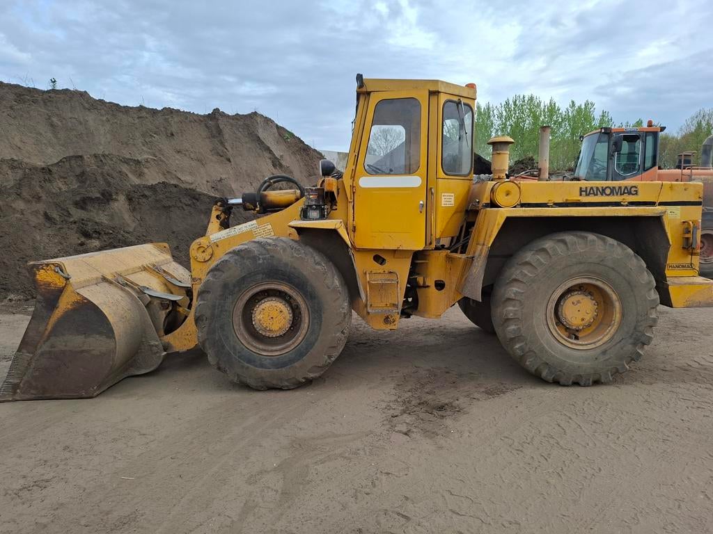 Wiellader hanomag, Ophalen