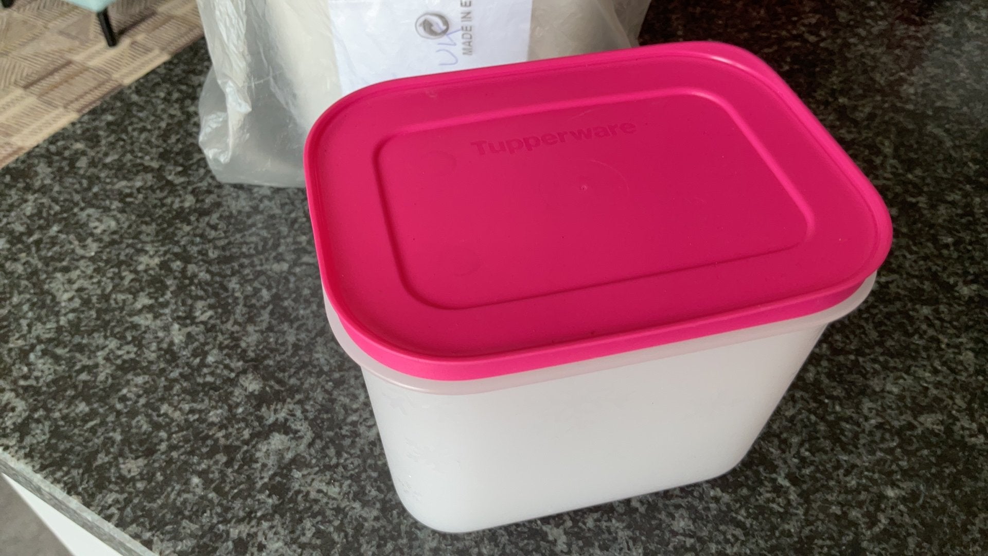 Igloo doos 1,1 L tupperware nieuw, Huis en Inrichting, Keuken | Tupperware, Ophalen of Verzenden, Nieuw