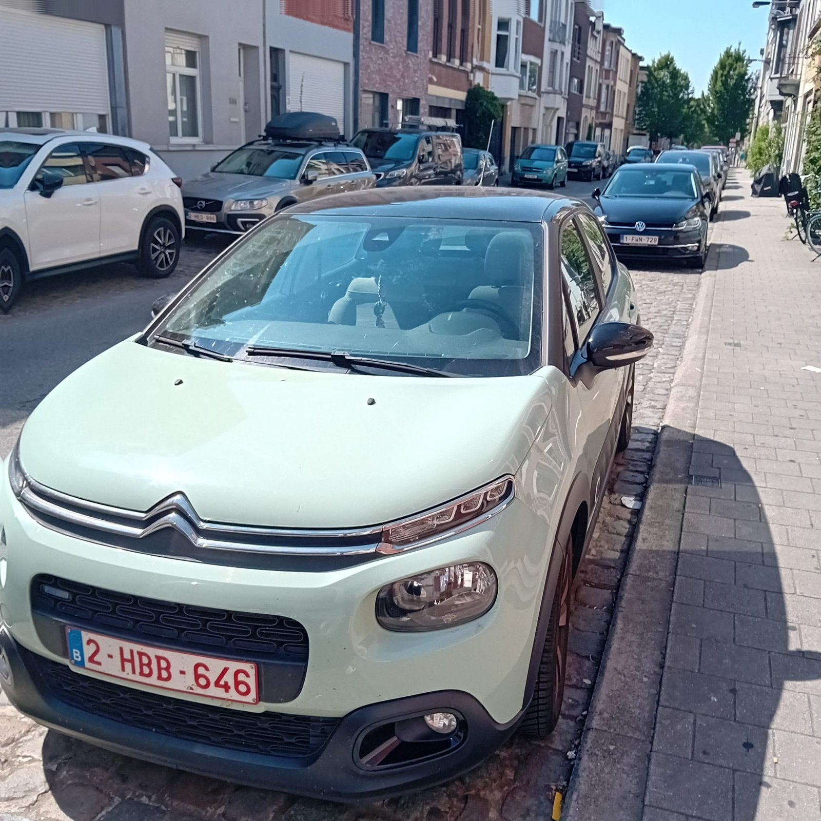 Voiture à vendre, Achat, Boîte manuelle, Noir, Air conditionné