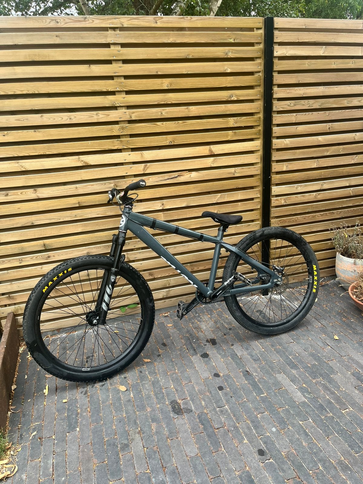 Kona dirtjumper, Ophalen of Verzenden
