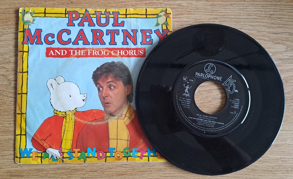 Paul McCartney and the Frog Chorus - We All Stand Together, Gebruikt, Originele persing, 7 inch, Ophalen of Verzenden