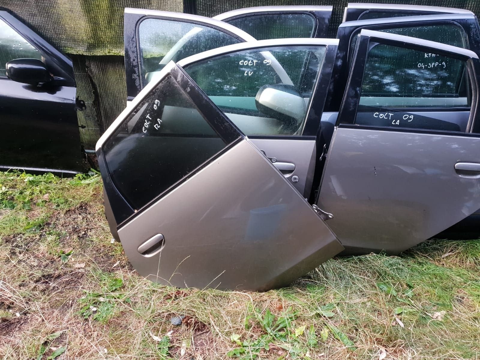MITSUBISHI COLT PORTIER RA   BJ 2009, -, Utilisé, Mitsubishi, Porte