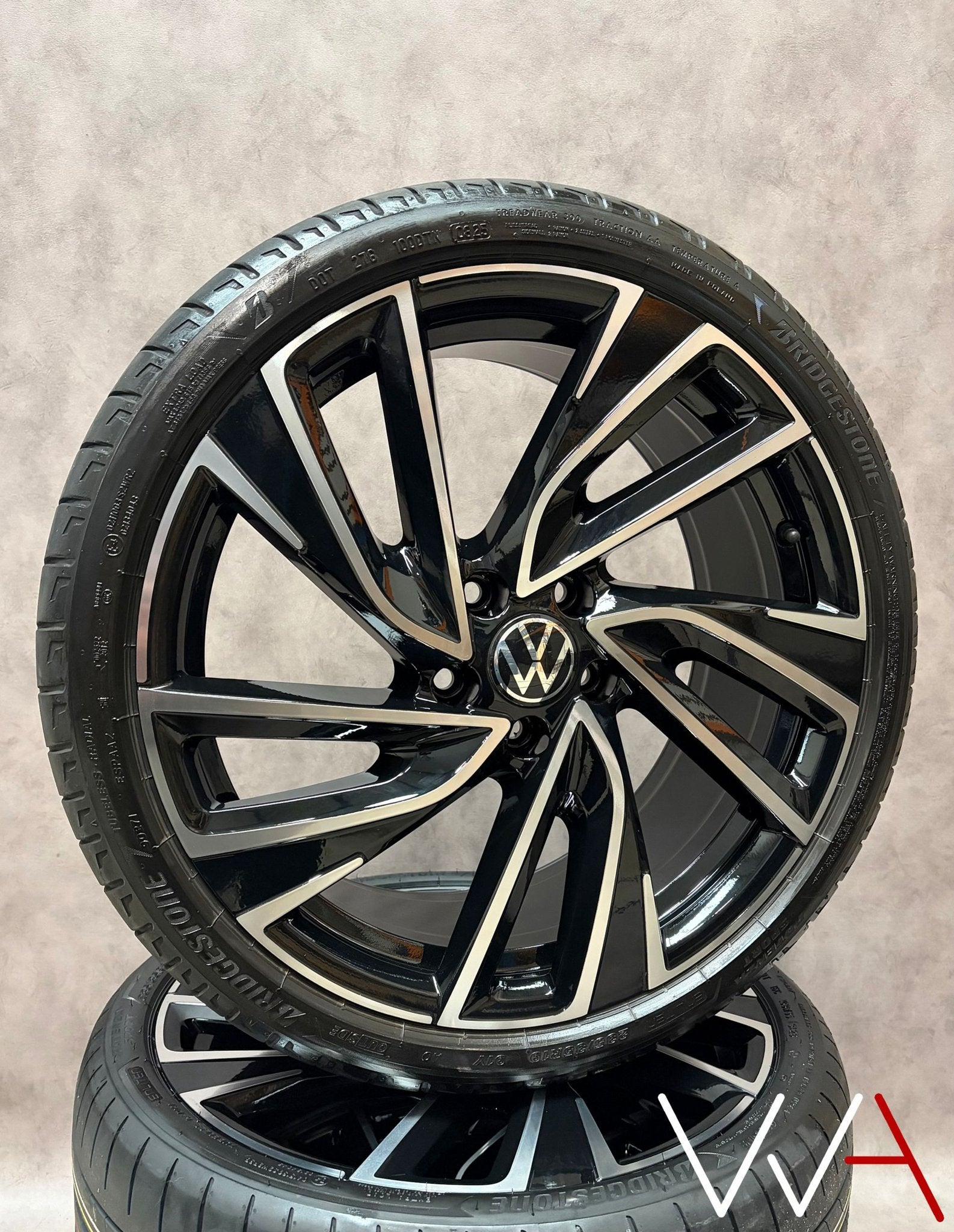 19'' Volkswagen Golf 8 GTI Adelaide velgen Bridgestone orig., Pneus et Jantes, Véhicule de tourisme, Pneus été, -