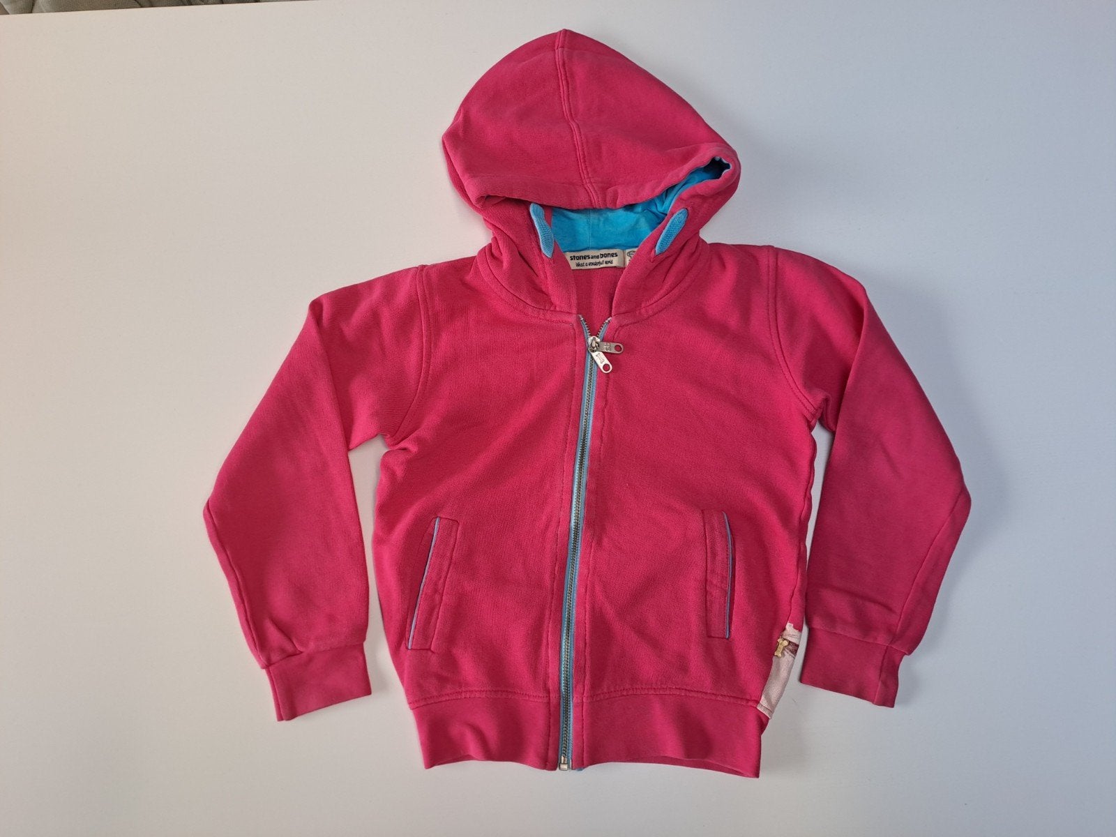 Sweat à capuche zippé rose t 116, chaton avec plumes dans l, Enfants & Bébés, Enlèvement ou Envoi, Pull ou Veste, Utilisé, Stones and bones