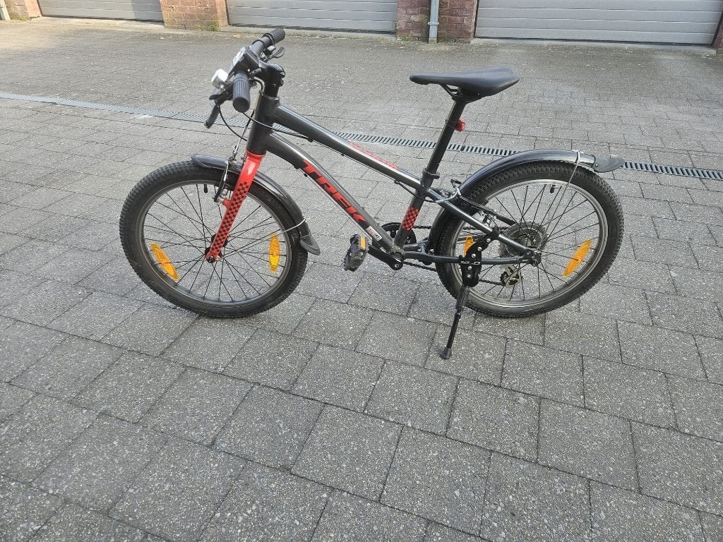 Kinderfiets TREK, Ophalen, 20 inch of meer, Gebruikt, Velgrem