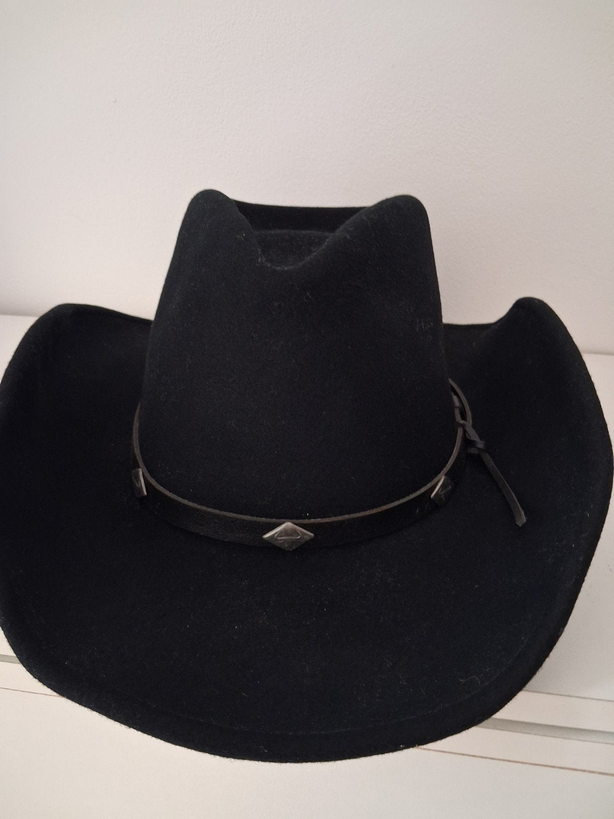zwarte wollen cowboy hoed, 2x gebruikt, Ophalen, 56 of 57 cm (M, 7 of 7⅛ inch), Hoed, Lite felt