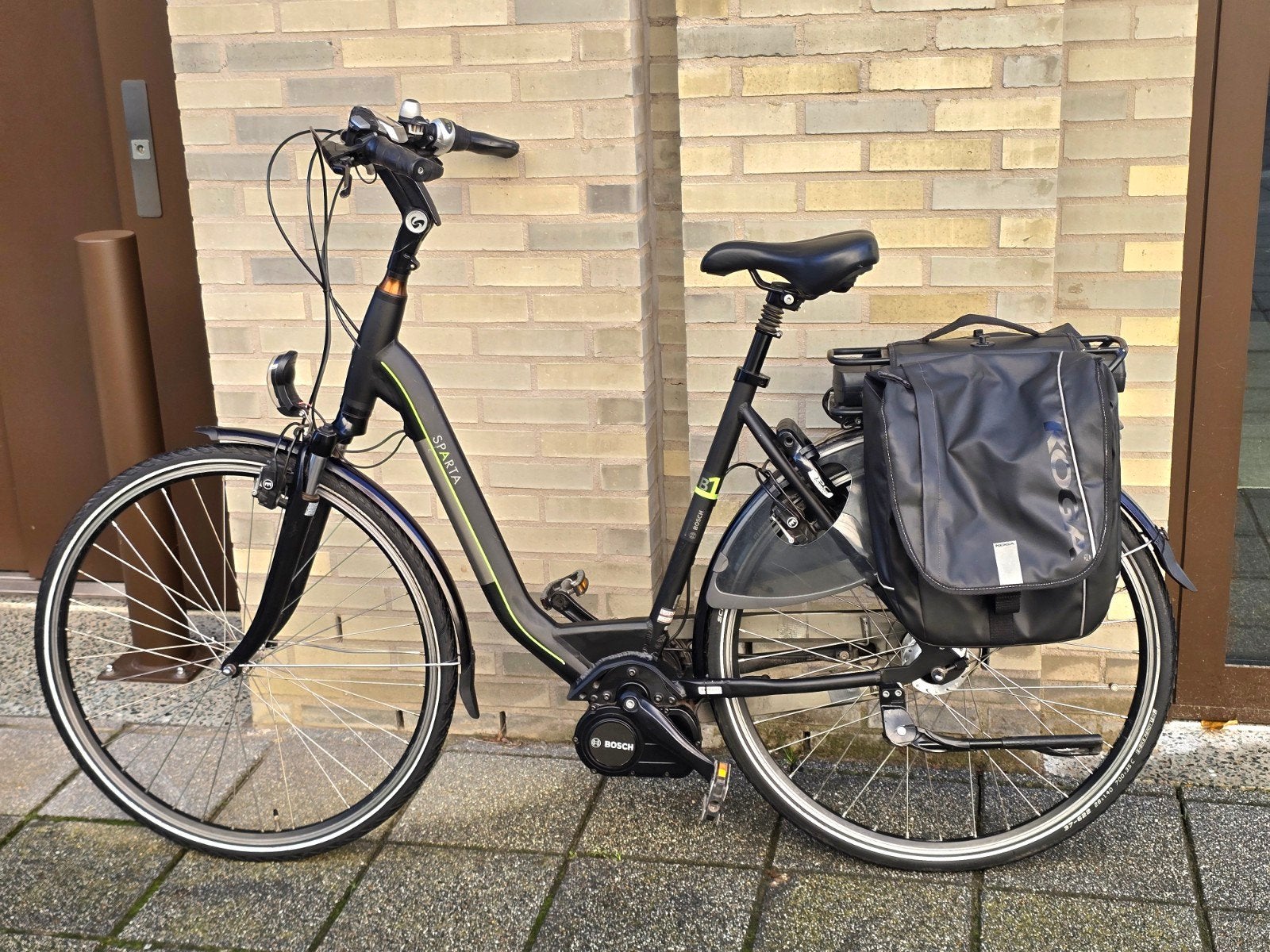 vélo électrique Sparta avec moteur central Bosch, 50 km par batterie ou plus, Comme neuf, Enlèvement, 51 à 55 cm