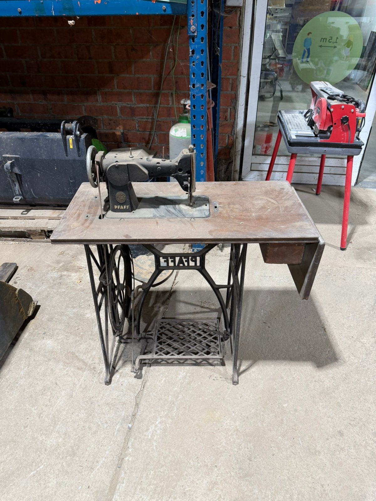 Pfaff 130, Hobby en Vrije tijd, Ophalen, Naaimachine, Pfaff