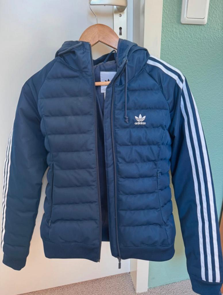 Jas Adidas M, Ophalen, Zo goed als nieuw