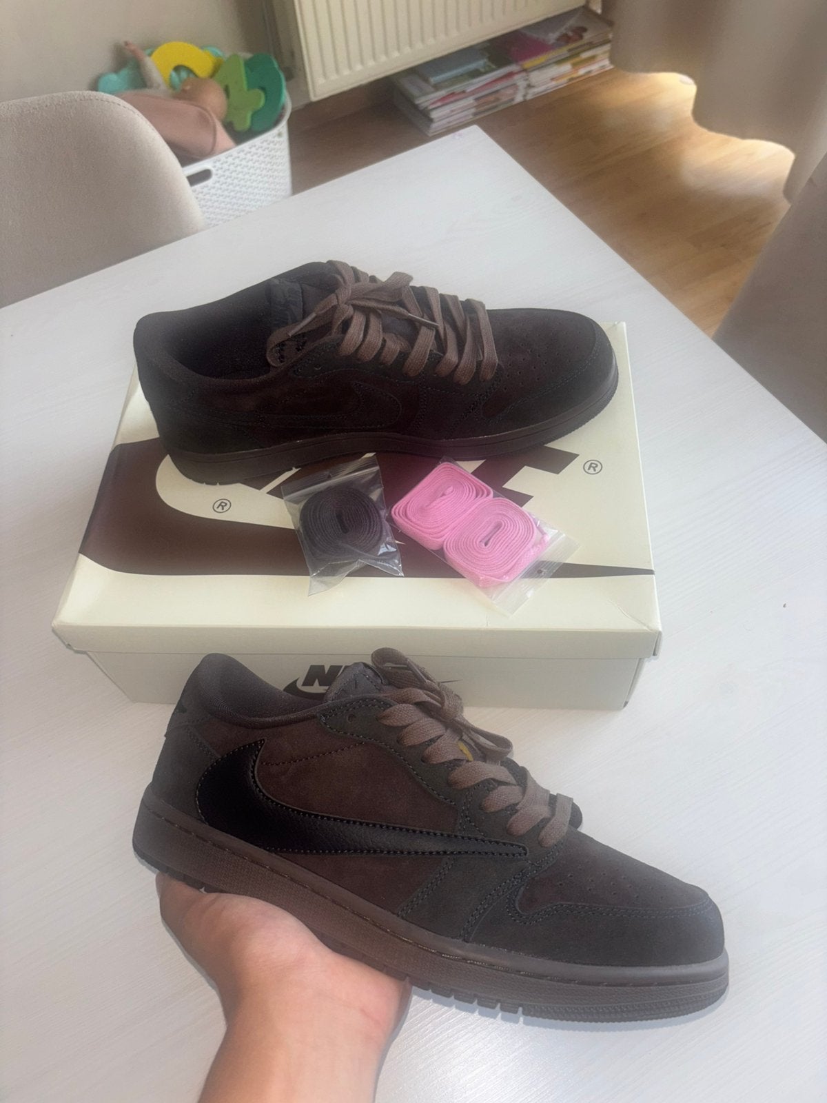 Travis scott bruine schoenen NIEUW maat 42, Kleding | Heren, Schoenen, Ophalen, Zo goed als nieuw, Bruin