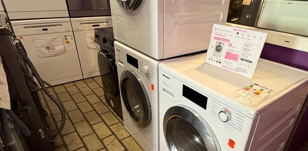 Miele W1 Laver et sécher 2 en 1/Vapeur SteamCare/8kg/1600ess, Electroménager, 8 à 10 kg, Enlèvement, Neuf