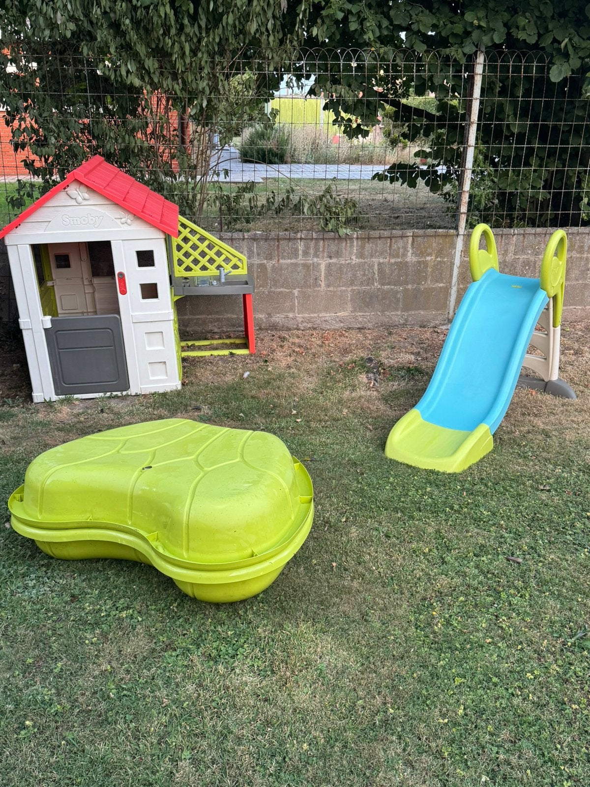 Ensemble smoby: maison avec cuisine, bac a sable et toboggan, Enfants & Bébés, Enlèvement, Utilisé, Bac à sable