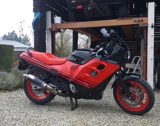 Honda cbr 1000f sc21