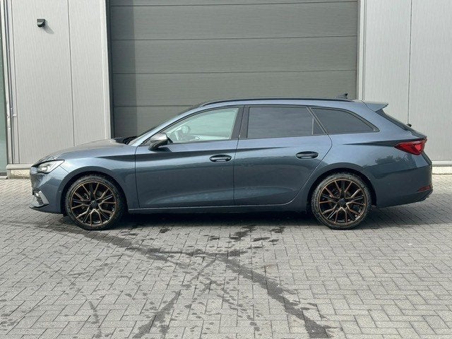 Seat Leon FR benzine break camera, Phares entièrement LED, Argent ou Gris, Euro 6, Entreprise