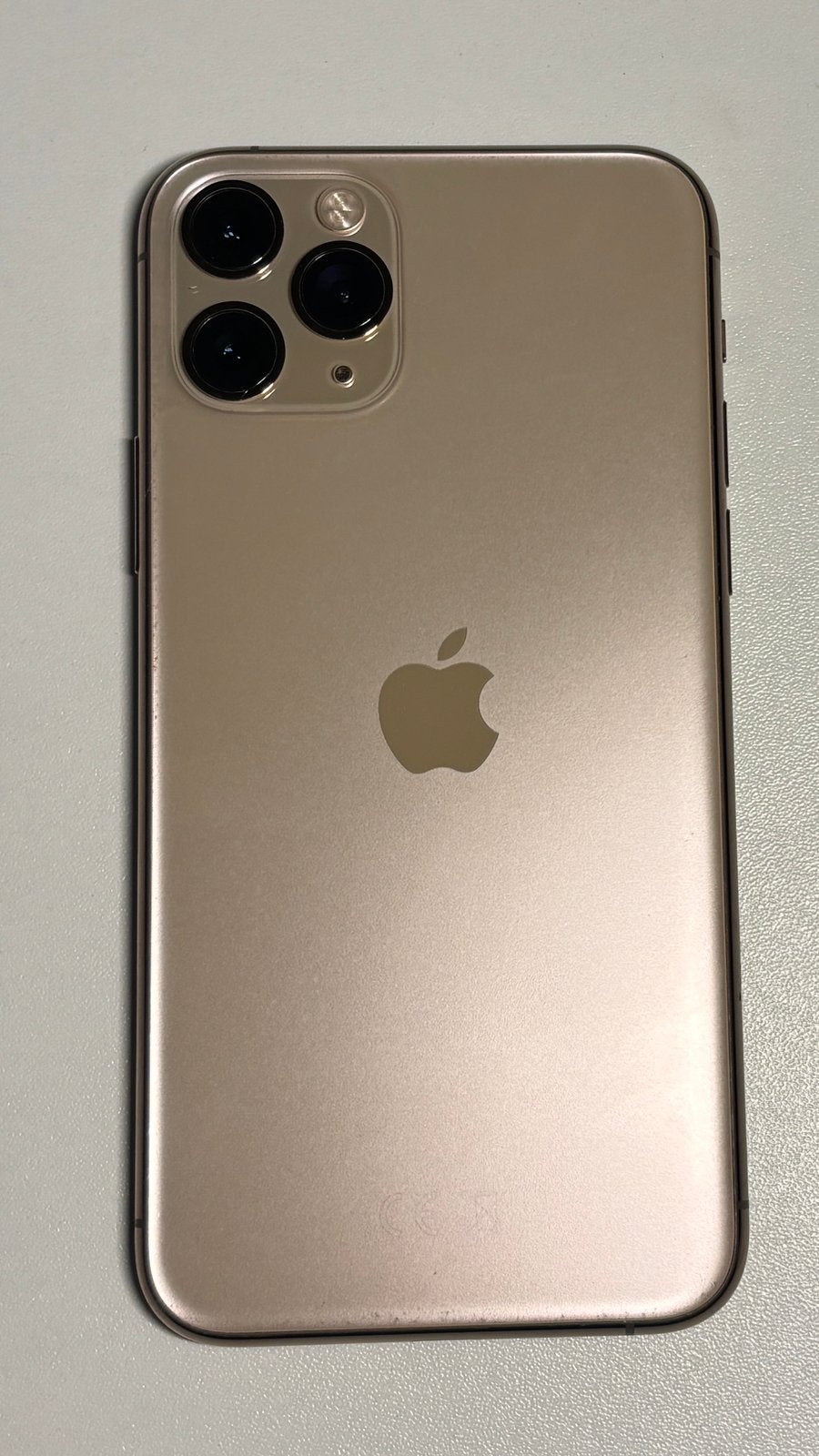 iPhone 11 Pro 64 Go doré, Enlèvement ou Envoi, Or, 72 %, Utilisé
