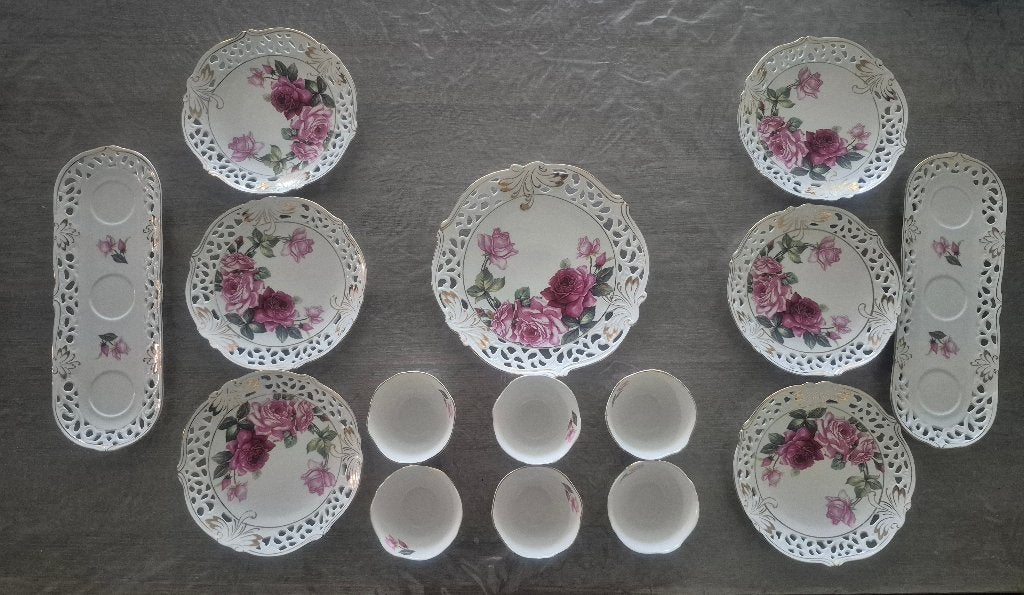 Neva Fine Bone Porcelain [15 stuks], Antiek en Kunst, Ophalen