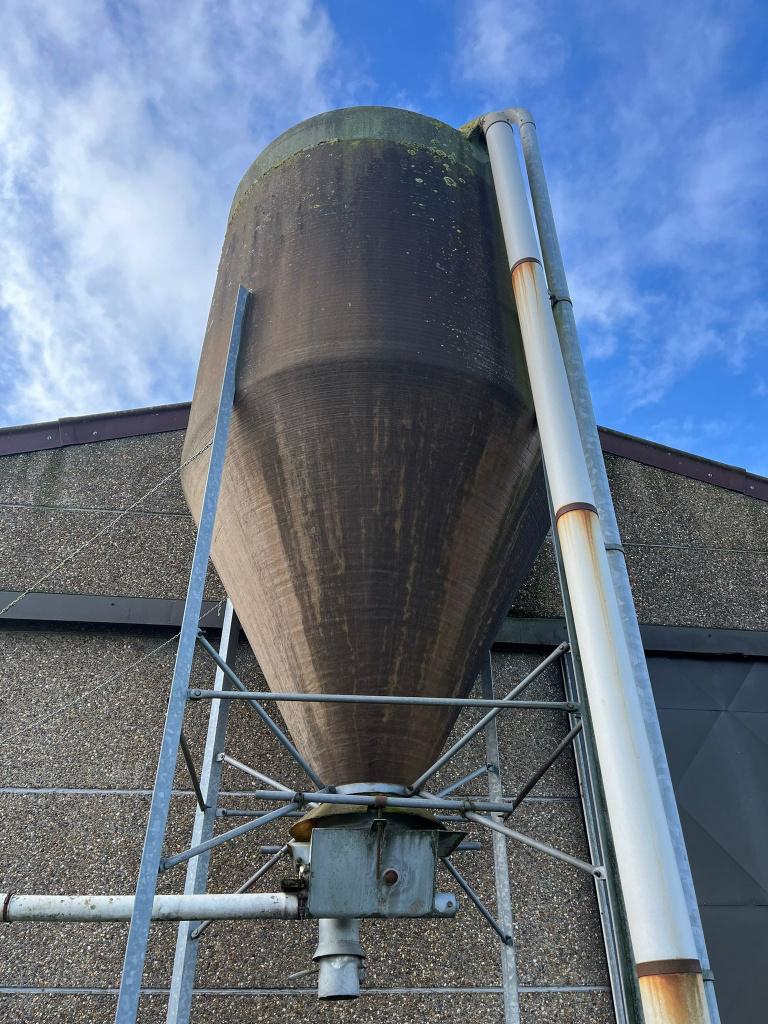 POLYESTER SILO 6 TON, Ophalen