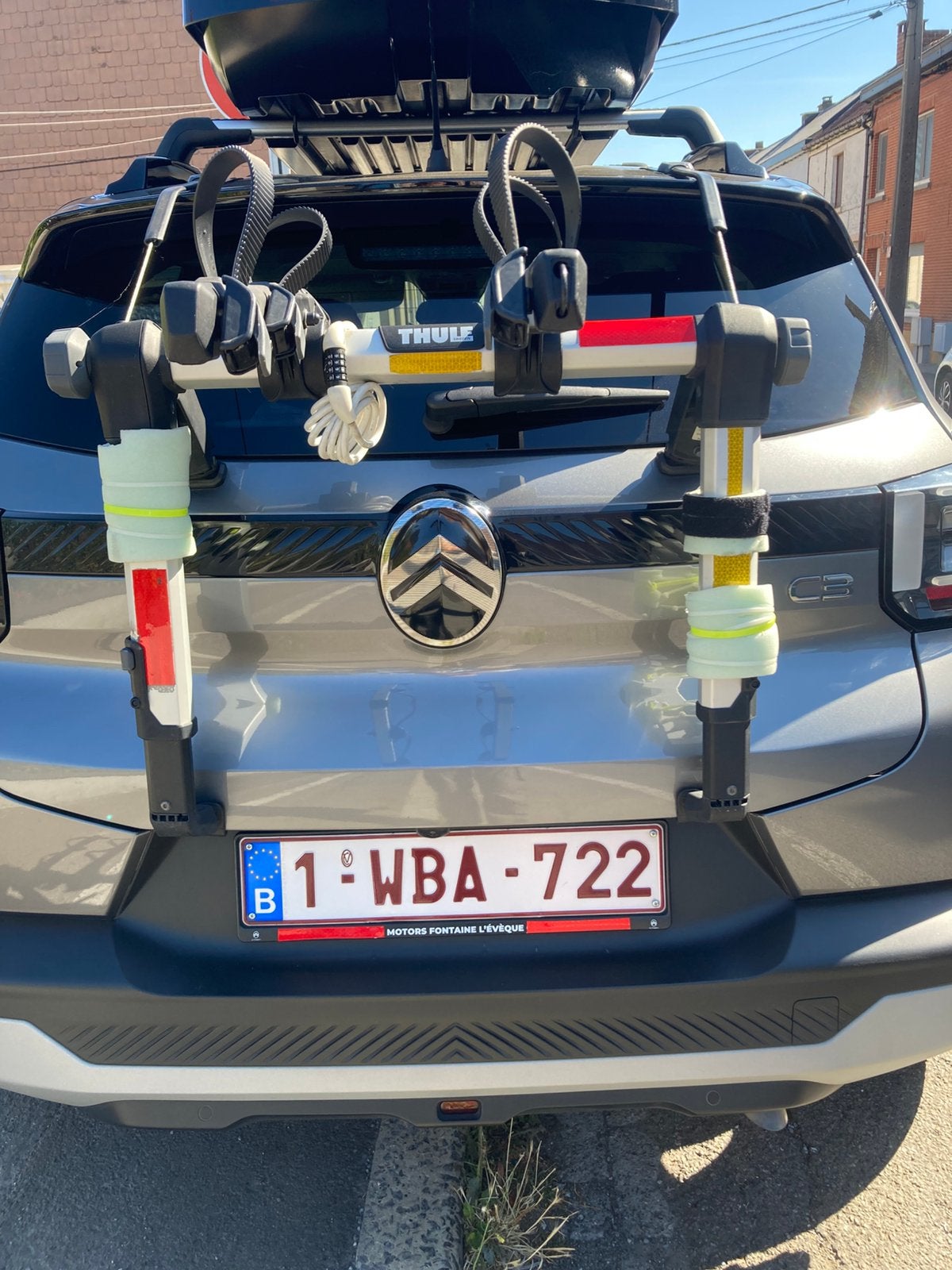 Porte vélos arrière THULE ( peu servi), Autos : Divers, Porte-vélos, Enlèvement