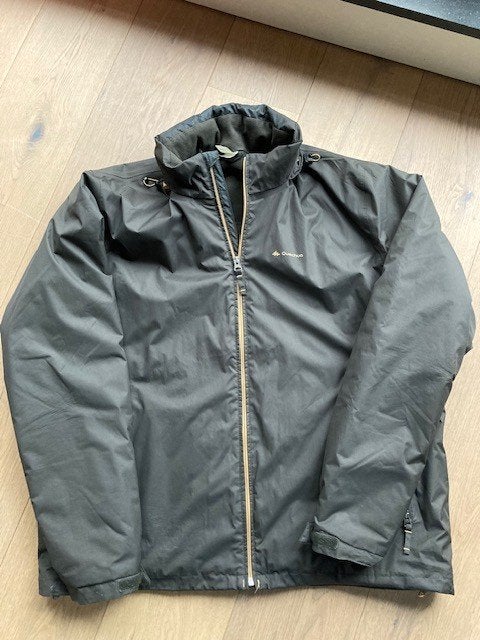 Quechua Arpenaz 100 rain warm jas maat 2XL met kap, Ophalen of Verzenden, Overige maten, Bruin, Quechua