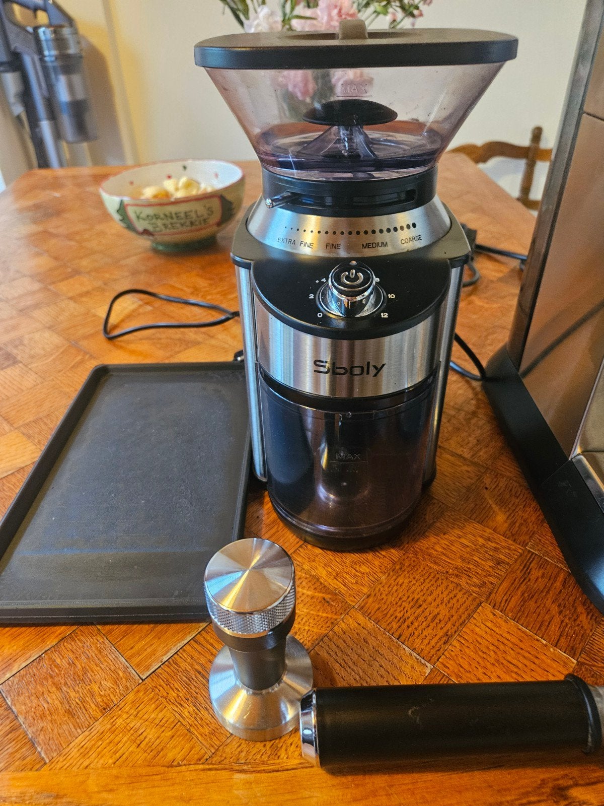 koffiemachine en koffiemolen, Ophalen