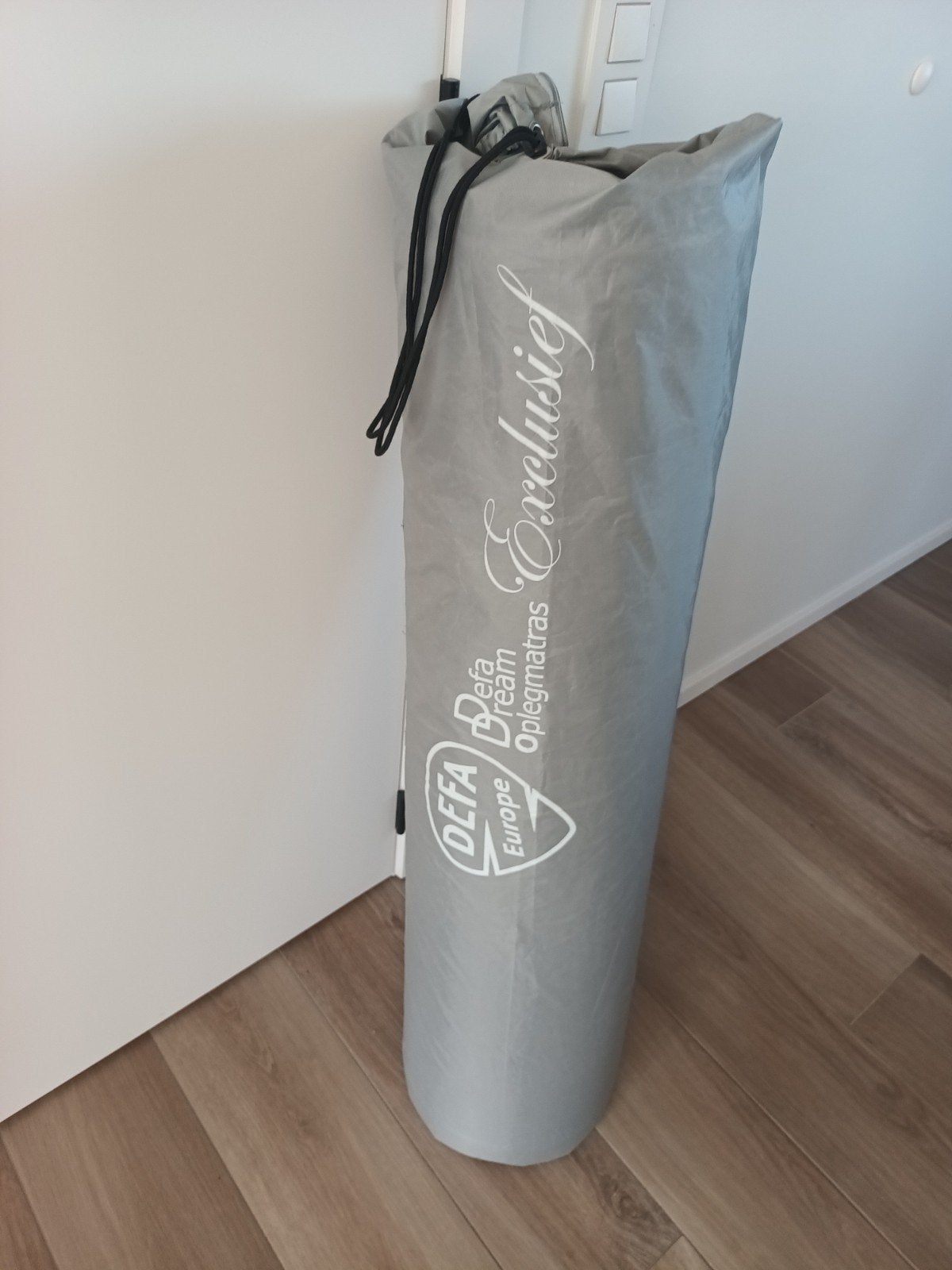 Slaapmatras . Oplegmatras. DEFA., Ophalen