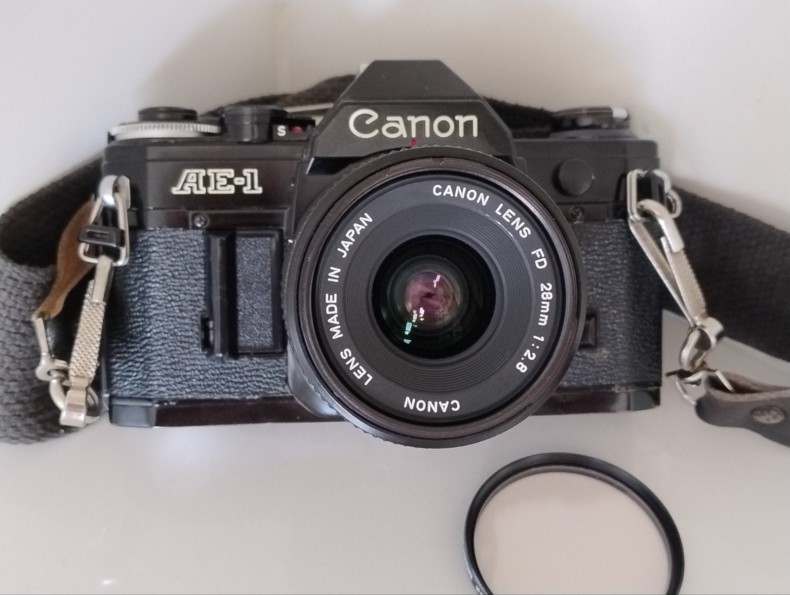 Appareil photo Canon AE1 avec objectif Canon FD 28 mm 1:2.8, Enlèvement ou Envoi, Comme neuf, Reflex miroir, Canon