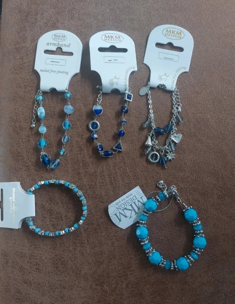 Partijtje armbanden, Bijoux, Sacs & Beauté, Enlèvement ou Envoi, Neuf, Autres couleurs, Autres matériaux