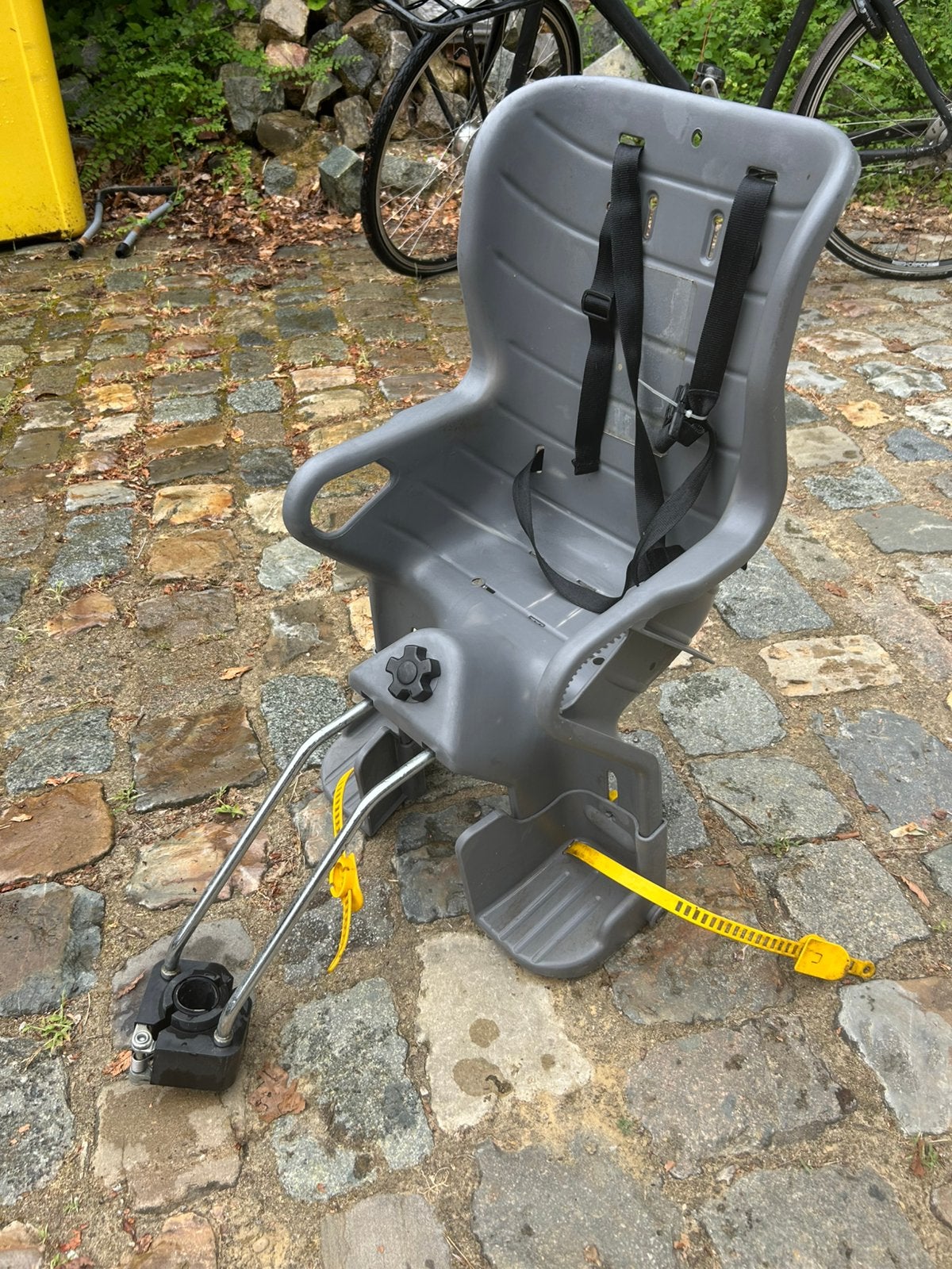 Kinderstoeltje fiets achterdrager romer jockey, Vélos & Vélomoteurs, Accessoires vélo | Sièges de vélo, Repose-pieds, Enlèvement