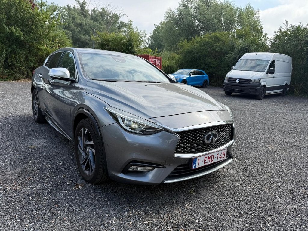 ENKEL VERKOOP AAN HANDELAAR - Infinity Q30, Auto's, Alcantara, Bedrijf, 5 deurs, Lichtsensor