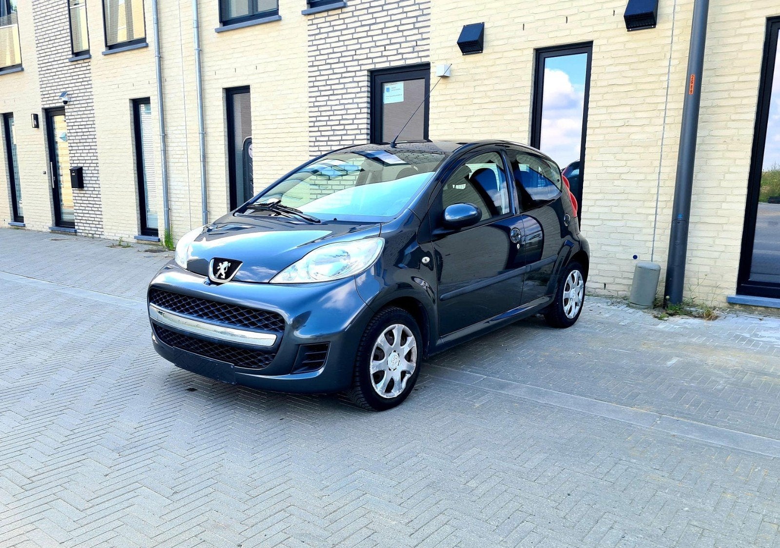 Peugeot 107 prêt à immatriculer, Auto's, Peugeot, Euro 5, Radio, Bedrijf, Handgeschakeld