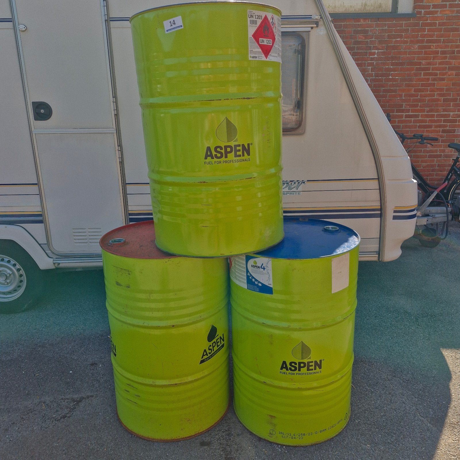 3 tonnen te koop, Tuin en Terras, Ophalen