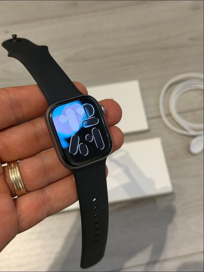 Apple Watch Series 11 – Space Grey, 42mm - 100%, Enlèvement, État, Comme neuf
