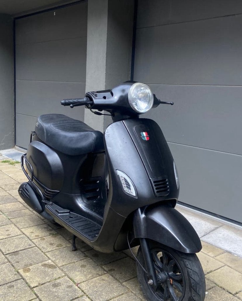 A klasse scooter, Fietsen en Brommers, Scooters | Overige merken, Ophalen, Zo goed als nieuw
