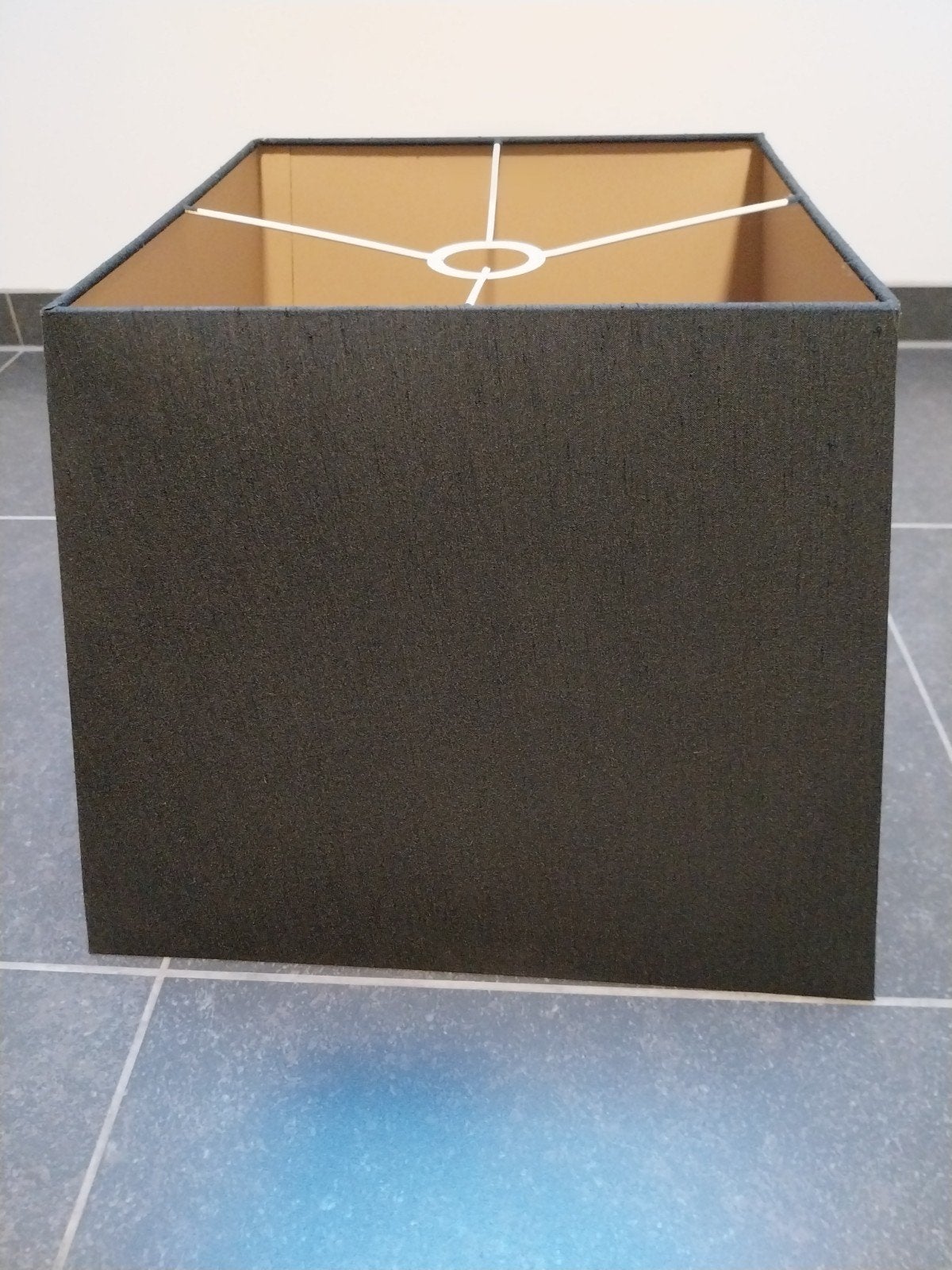Lampenkap zwart met beige binnenkant, Huis en Inrichting, Ophalen, Zo goed als nieuw, Beige