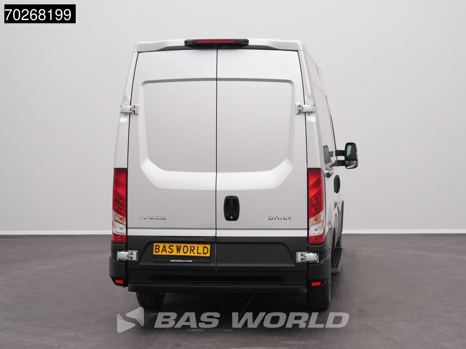 Iveco Daily 35S21 BPM VRIJ! Automaat Black Edition 2025 mode, Autos, Camionnettes & Utilitaires, Neuf, Argent ou Gris, Achat, Euro 6