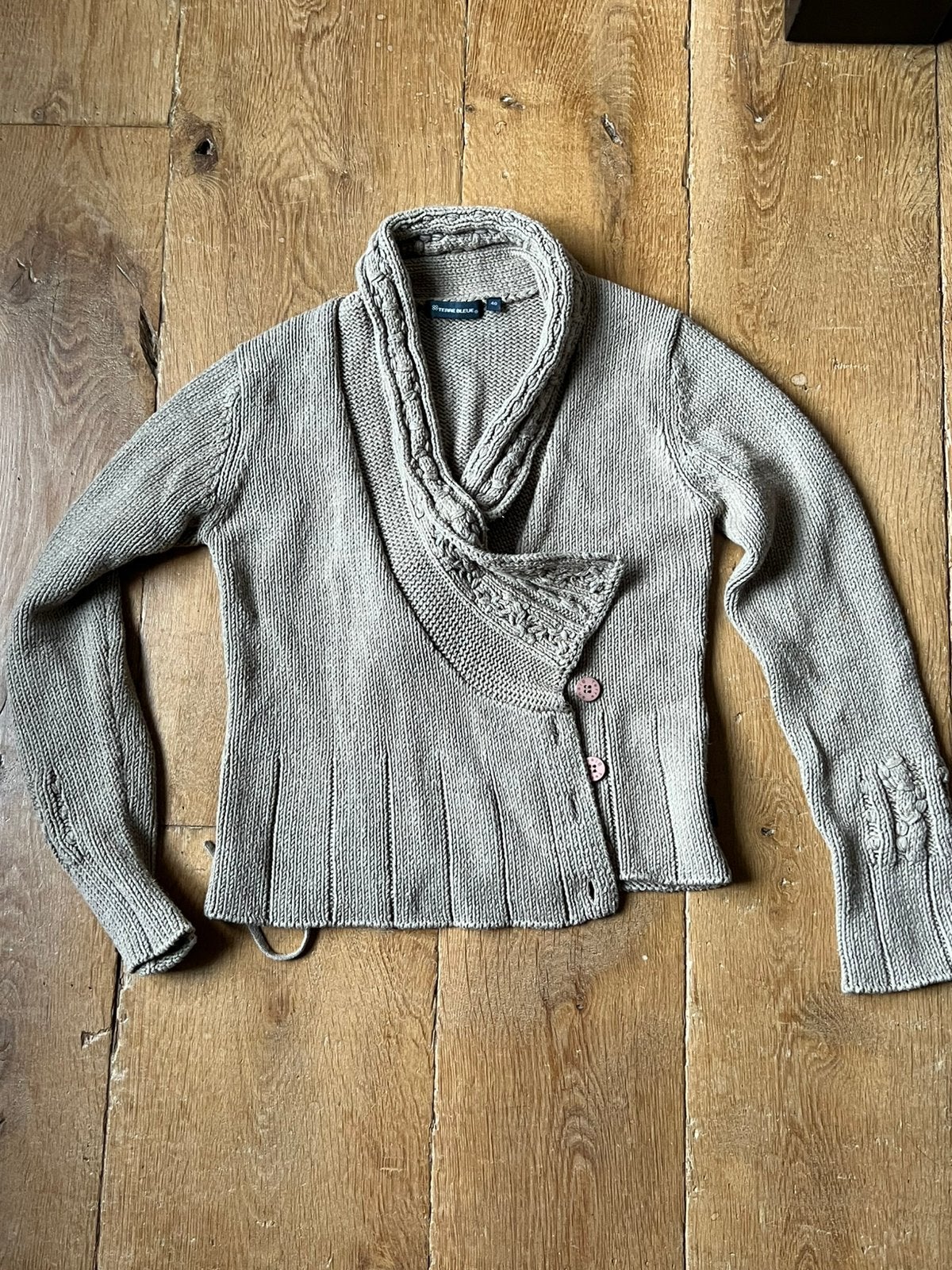 Gillet Terre Bleue maat 40 in nieuwe staat, Kleding | Dames, Truien en Vesten, Ophalen, Zo goed als nieuw, Maat 38/40 (M), Beige