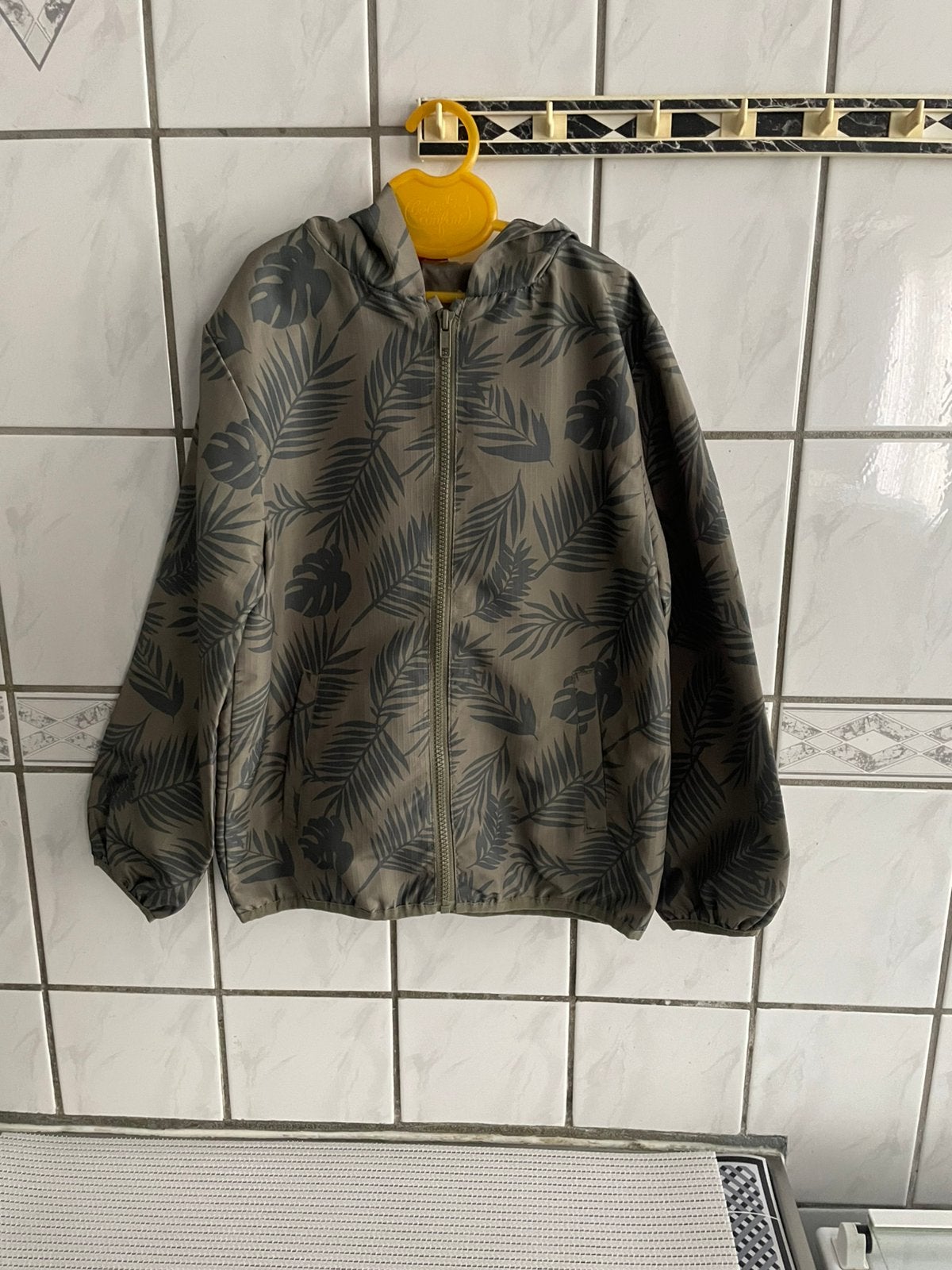 Veste garçon 8 ans, Enfants & Bébés, Enlèvement, Comme neuf, Garçon