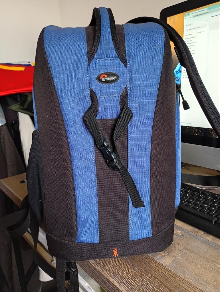 Lowepro Flipside 300, Enlèvement, Lowepro