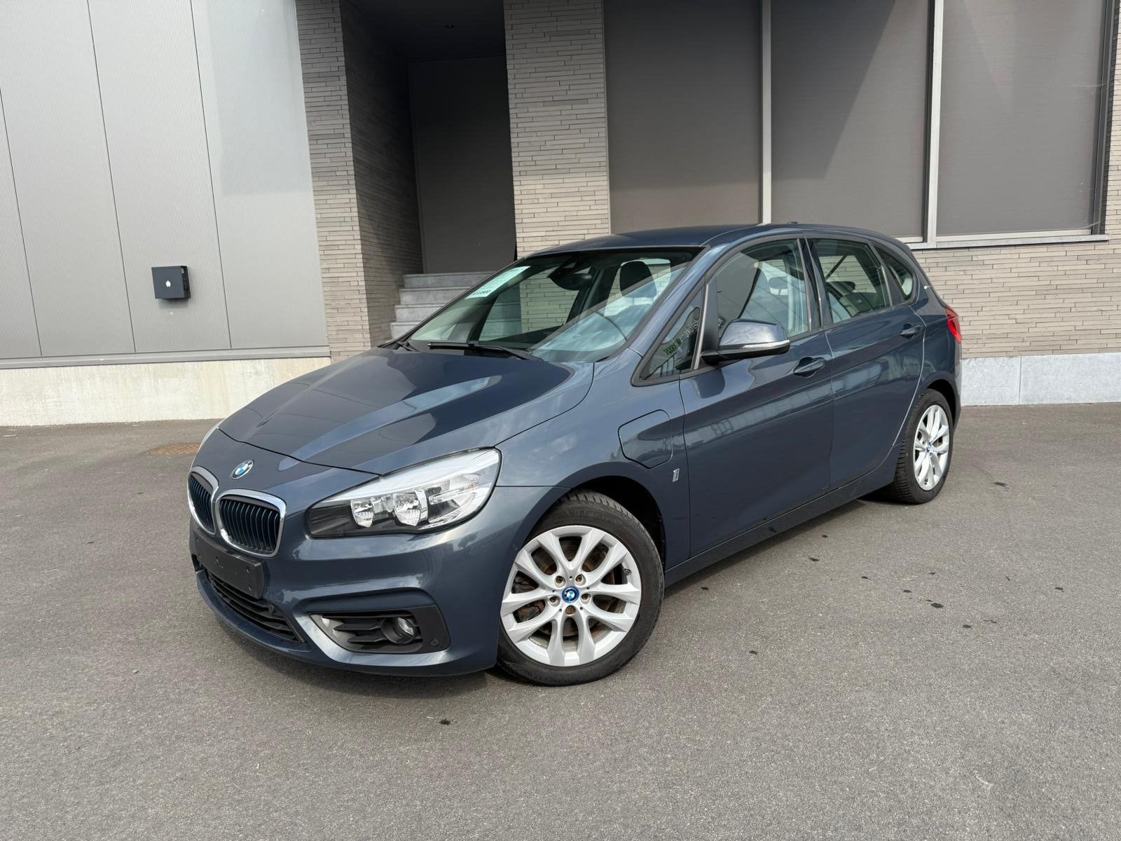 BMW 225xe Plug-in Hybride | 2017 | 115.000 km, Auto's, BMW, 4 deurs, Monovolume, Bedrijf, 5 zetels