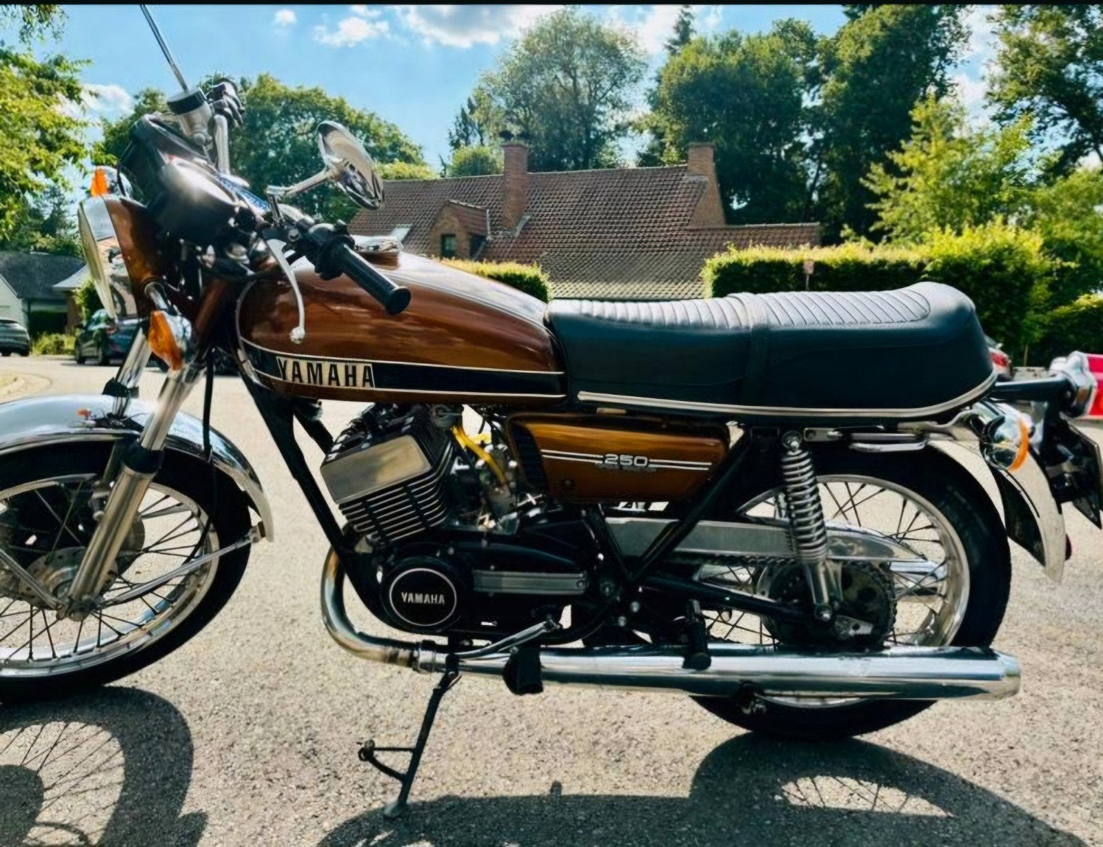 Yamaha Rd 250 cc, Motos