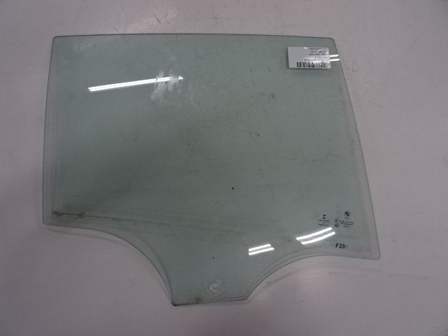 VITRE ARRIERE DROITE BMW 1 serie (F21) (01-2010/12-2019), Autos : Pièces & Accessoires, Mevr. I. Hauben, Utilisé, BMW, Rue de l'Espoir 34 34
4030  GRIVEGNÉE, BE